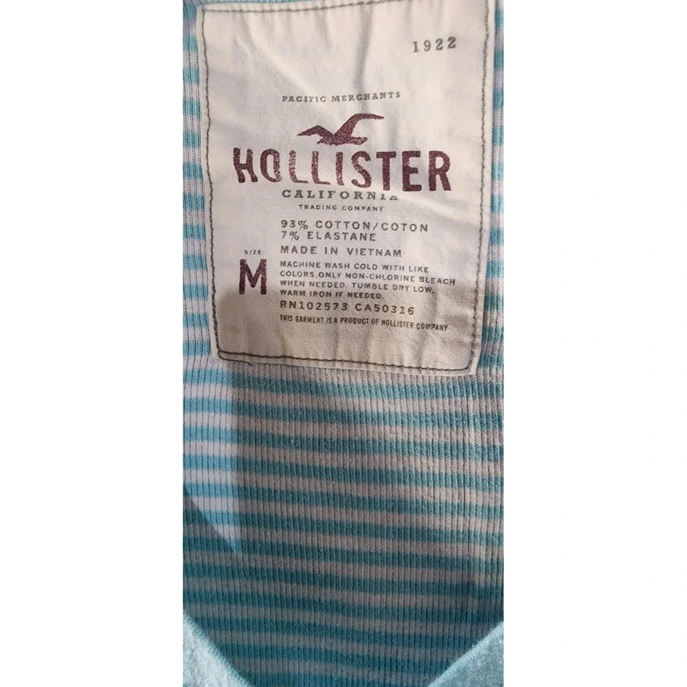 Vintage Y2KHollister Blue White Striped Ribbed V-Neck Short Sleeve Top Size M - Picture 2 of 6